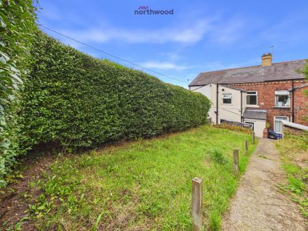 2 bedroom Terraced House for sale in Little Mountain, Wrexham, LL11