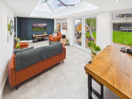4 bedroom Bungalow for sale in Nayland Avenue, Gresford, Wrexham, LL12