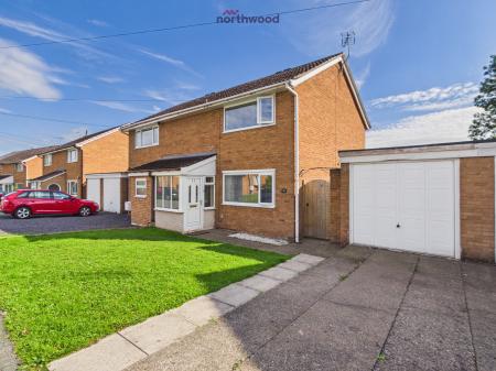 2 bedroom Semi-detached house for sale in Derwent Crescent, Wrexham, LL12
