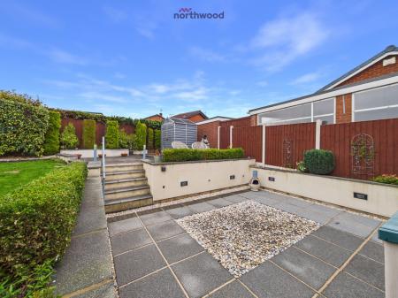4 bedroom Bungalow for sale in Westleigh Way, Wrexham, LL11