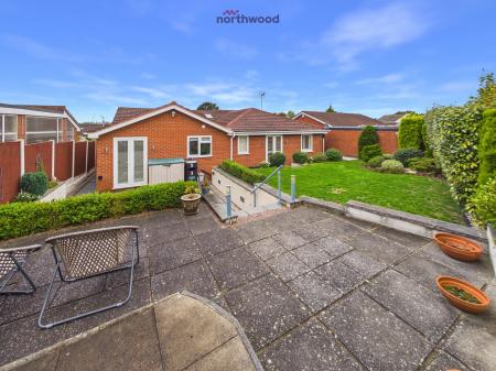 4 bedroom Bungalow for sale in Westleigh Way, Wrexham, LL11