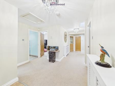 4 bedroom Bungalow for sale in Westleigh Way, Wrexham, LL11