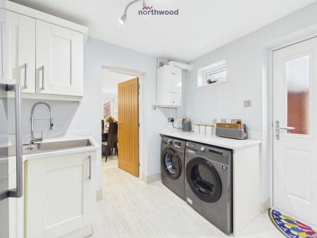 4 bedroom Bungalow for sale in Westleigh Way, Wrexham, LL11
