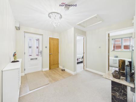 4 bedroom Bungalow for sale in Westleigh Way, Wrexham, LL11