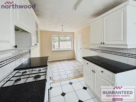 2 bedroom Terraced House to let in Dinas, Acrefair, LL14