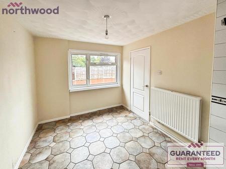 2 bedroom Terraced House to let in Dinas, Acrefair, LL14