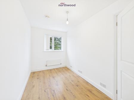 2 bedroom Semi-detached house for sale in Wheatsheaf Mews, Gwersyllt, Wrexham, LL11