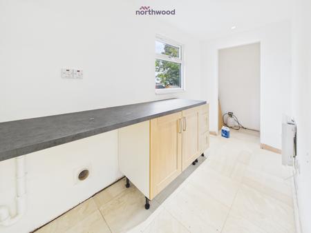 2 bedroom Semi-detached house for sale in Wheatsheaf Mews, Gwersyllt, Wrexham, LL11