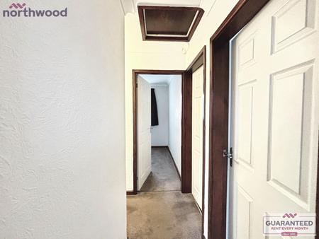3 bedroom Bungalow to let in Nantlais, Minera, LL11
