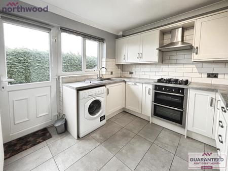 3 bedroom Bungalow to let in Nantlais, Minera, LL11