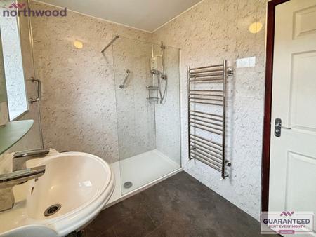 3 bedroom Bungalow to let in Nantlais, Minera, LL11