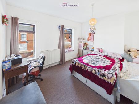 2 bedroom End of terrace house for sale in Hampden Road, Wrexham, Wrexham, LL13