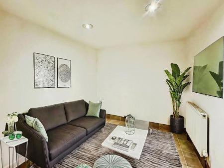 3 bedroom Town house to let in Redcross Lane, Old Market, Bristol, BS2