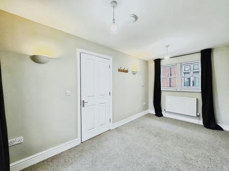 3 bedroom Town house to let in Redcross Lane, Old Market, Bristol, BS2