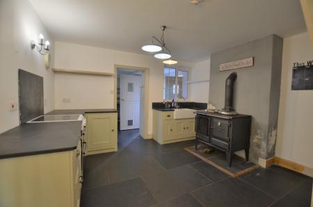 2 bedroom Semi-detached house to let in Park Street, Dunster, Dunster, TA24