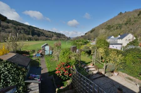 2 bedroom Semi-detached house to let in Park Street, Dunster, Dunster, TA24