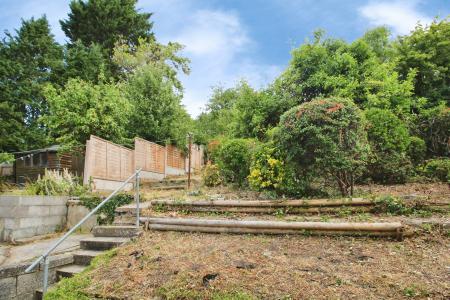 3 bedroom Semi-detached house to let in Ilsyn Grove, Stockwood, Bristol, BS14