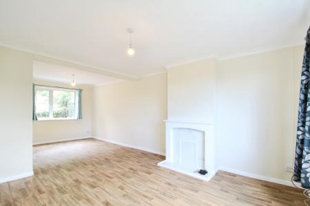3 bedroom Semi-detached house to let in Ilsyn Grove, Stockwood, Bristol, BS14