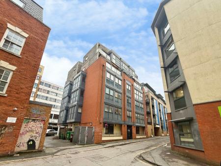 2 bedroom Flat for sale in Charles Street, City Centre, Bristol, BS1