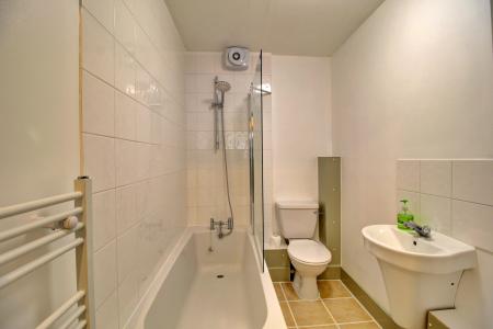 1 bedroom Flat to let in West Street, Bedminster, Bristol, BS3