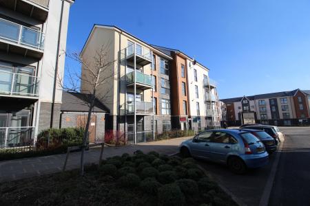 2 bedroom Flat for sale in Great Brier Leaze, Patchway, BS34