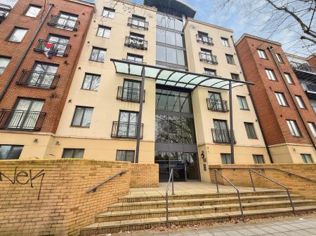 2 bedroom Flat for sale in York Road, Bedminster, Bristol, BS3