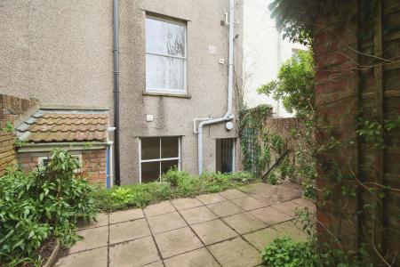 1 bedroom Flat to let in Coronation Road, Southville, Bristol, BS3