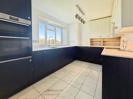 2 bedroom Flat for sale in Humberstan Walk, Bristol, BS11