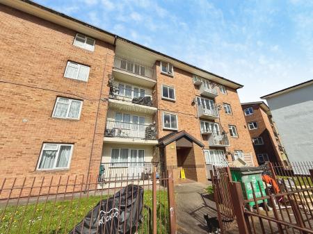 2 bedroom Flat for sale in Humberstan Walk, Bristol, BS11