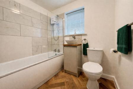 2 bedroom Flat for sale in Highridge Court, Highridge Green, Bristol, BS13