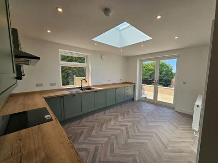 3 bedroom Cottage to let in 6 High Street, Banwell, BS29