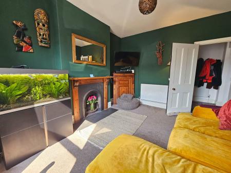 3 bedroom Semi-detached house to let in Cliff Street, Cheddar, BS27