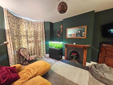 3 bedroom Semi-detached house to let in Cliff Street, Cheddar, BS27