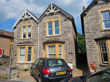 3 bedroom Semi-detached house to let in Cliff Street, Cheddar, BS27