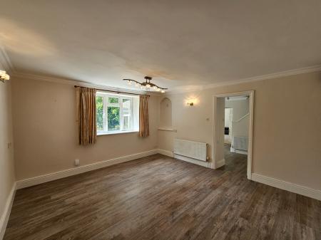 3 bedroom Detached house to let in Backwell Hill Road, Backwell, BS48