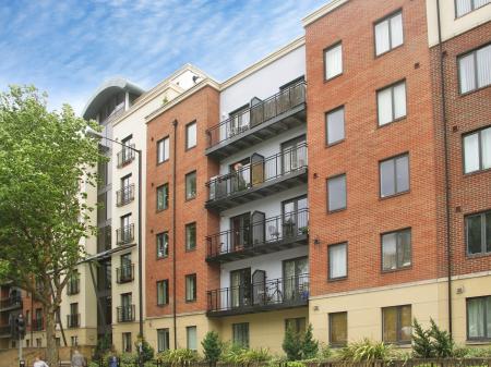 2 bedroom Flat for sale in Squires Court, Bedminster, Bristol, BS3