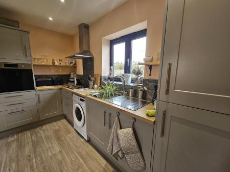 1 bedroom Barn Conversion to let in Cheddar Road, Cocklake, BS28