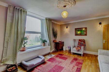 2 bedroom Flat to let in Victoria Walk, Cotham, Bristol, BS6