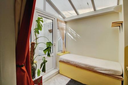 2 bedroom Flat to let in Victoria Walk, Cotham, Bristol, BS6