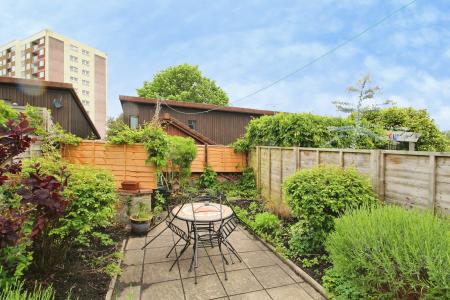 1 bedroom Flat to let in Ashton Gate Road, Southville, Bristol, BS3