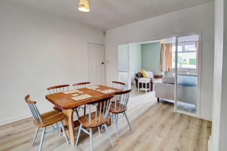 3 bedroom Semi-detached house to let in Lees Hill, Kingswood, Bristol, BS15