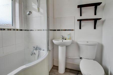 3 bedroom Semi-detached house to let in Lees Hill, Kingswood, Bristol, BS15