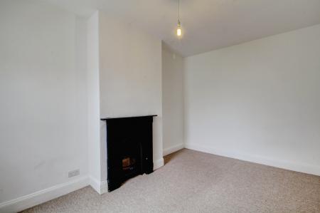 4 bedroom Semi-detached house to let in Upper Perry Hill, Southville, Bristol, BS3