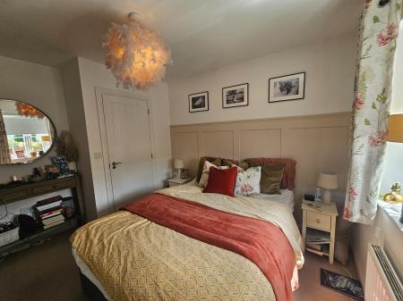 3 bedroom Semi-detached house to let in Dabinett Drive, Sandford, BS25