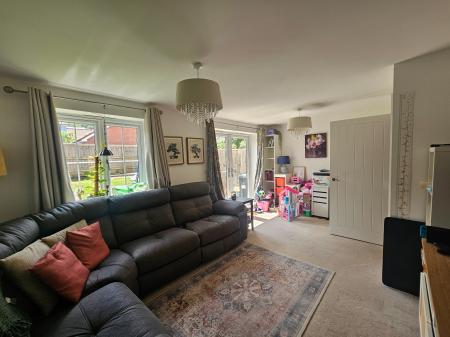 3 bedroom Semi-detached house to let in Dabinett Drive, Sandford, BS25