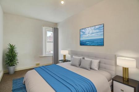 5 bedroom Flat to let in North Street, Southville, Bristol, BS3