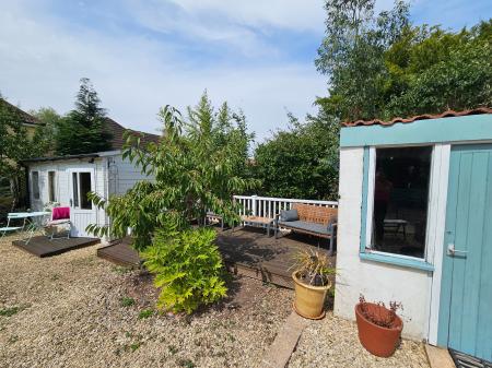 4 bedroom Semi-detached house to let in Bonhill Road, Bishop Sutton, BS39