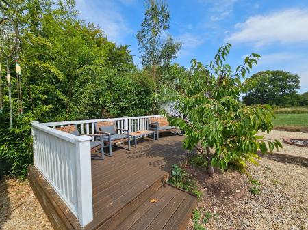 4 bedroom Semi-detached house to let in Bonhill Road, Bishop Sutton, BS39