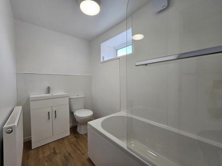 3 bedroom End of terrace house to let in Woodview Terrace, Nailsea, BS48
