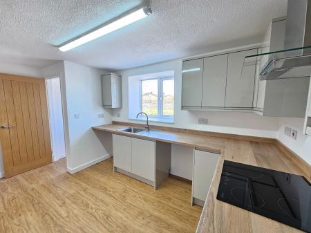 3 bedroom End of terrace house to let in Woodview Terrace, Nailsea, BS48